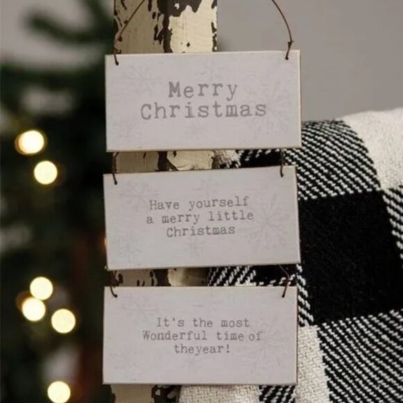 ($8) Merry Christmas Hanging Ornament Sign Set - Picture 1 of 2